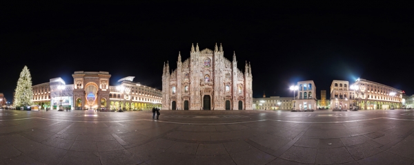Tour Virtuale: Il Centro di Milano di Notte